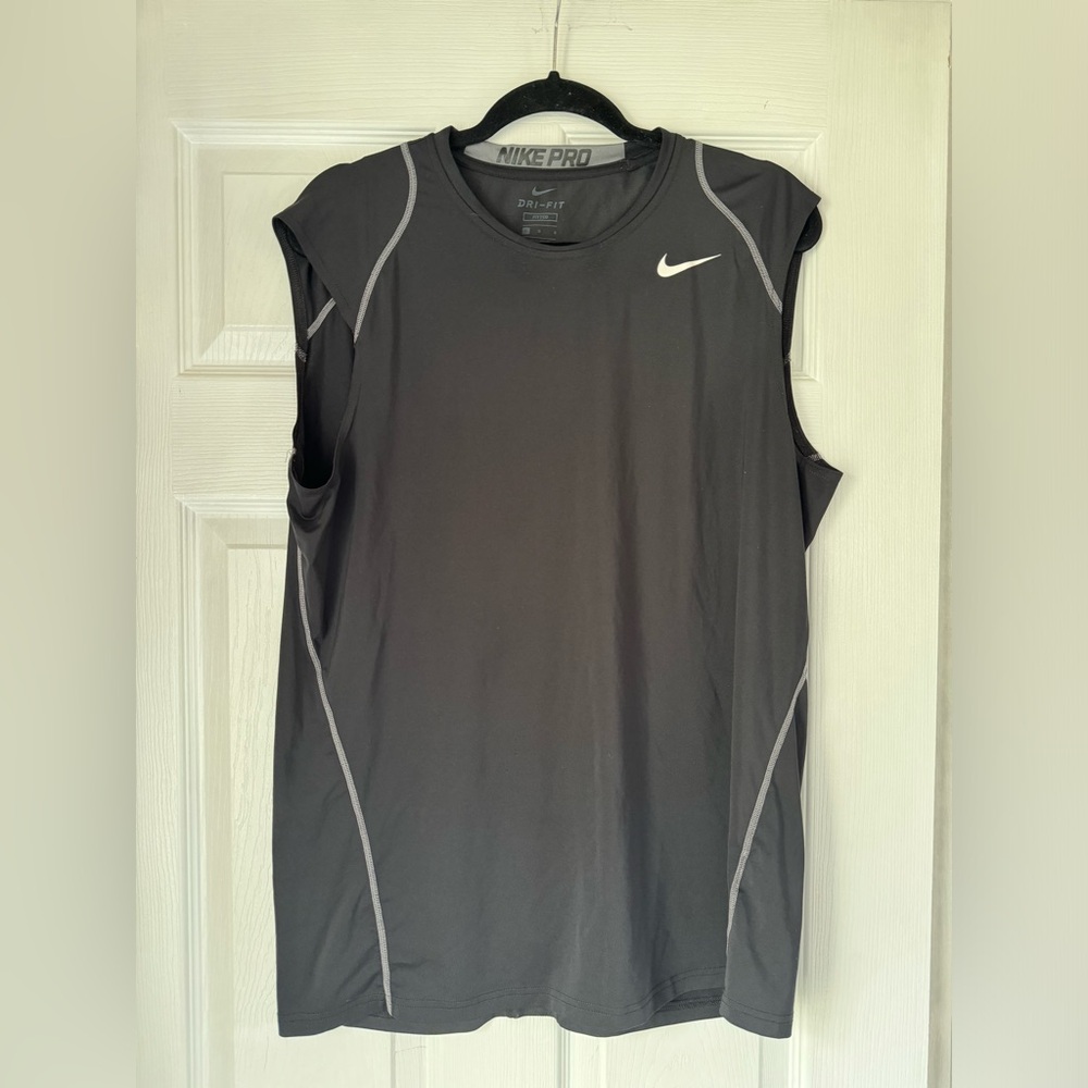 Men’s Large Black Nike Tank Top